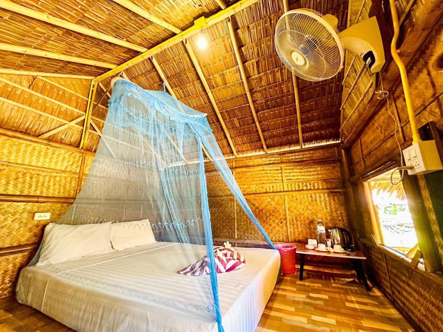 Hotel Check In Lanta à Ko Lanta Extérieur photo